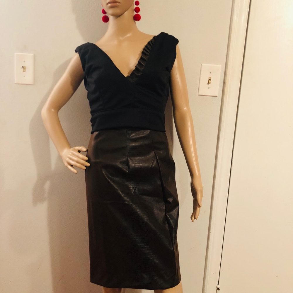 Two pieces leather skirt and crop top